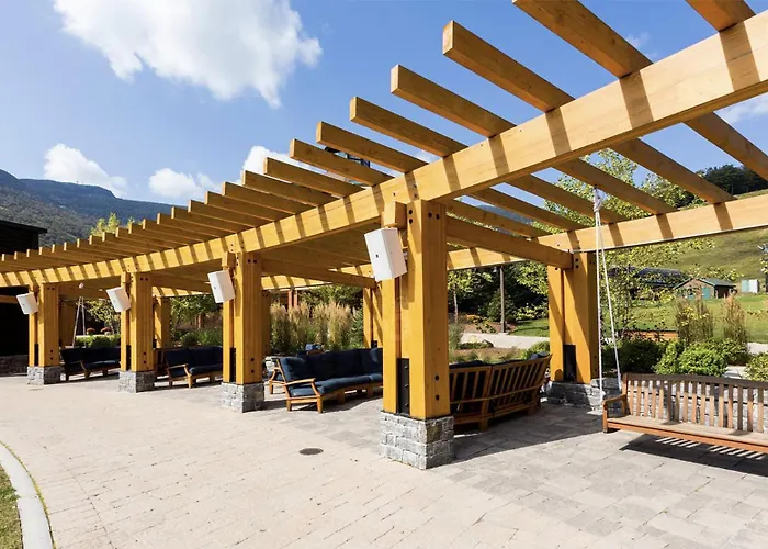 1214 The Lodge At Spruce Peak Ski In Ski Out Studio Spruce Peak By Stowe Mountain Rentals