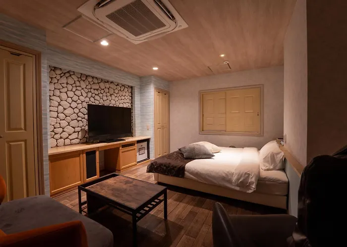 Moni Hotel