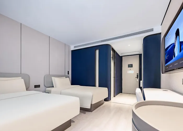 Atour Light Hotel Zhuji City Center East Huan Cheng Road