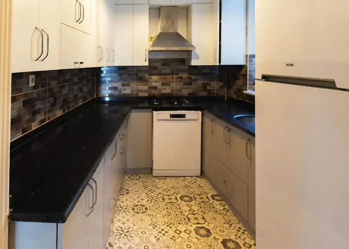 Golden Hour Getaway - 4Br In Oc & Bbq Yard