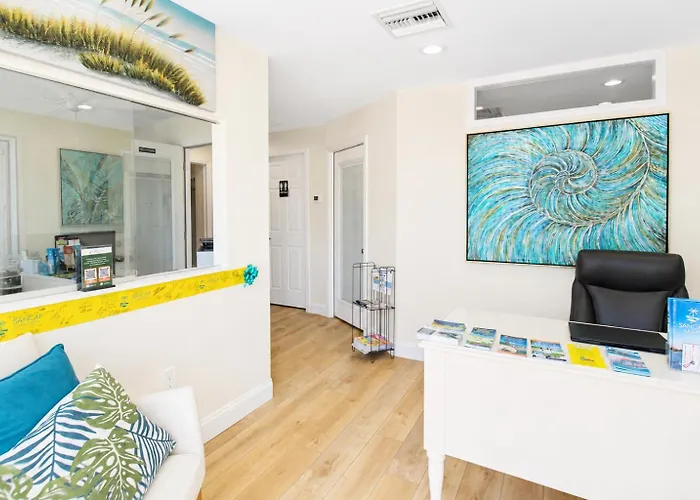 Ground Floor Condo Steps From The Beach Sanibel Island 3B1