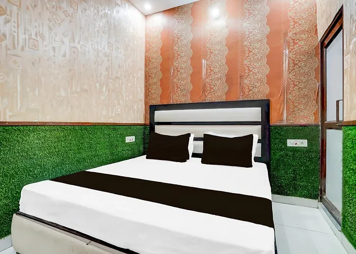 Hotel O A - One Guest House
