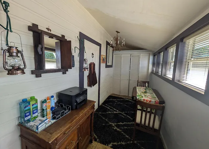 Roberts Cottage