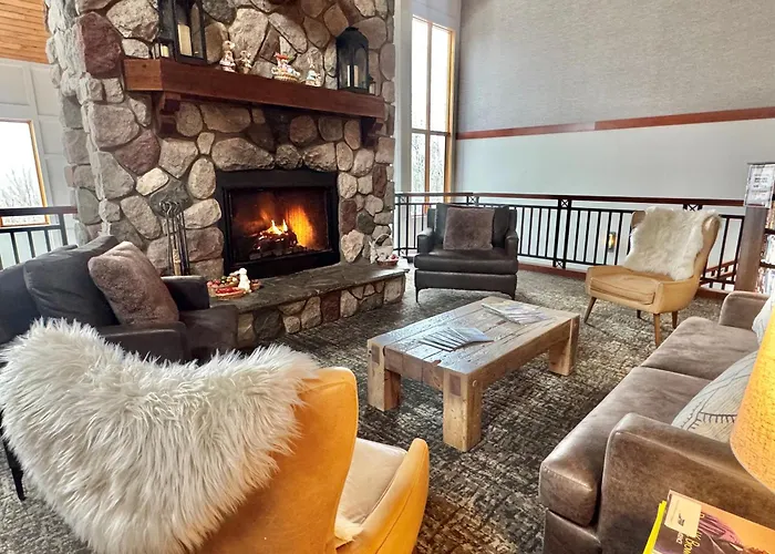 Slopeside North Shore Views | Ski-In/Ski-Out | Hot Tub