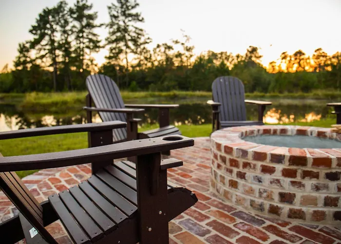Little Pine Lodge At Saddlecreek