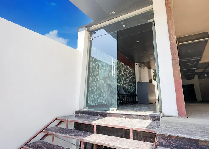 Super Townhouse Geeta Nagar Metro Station Formerly Hotel Opal