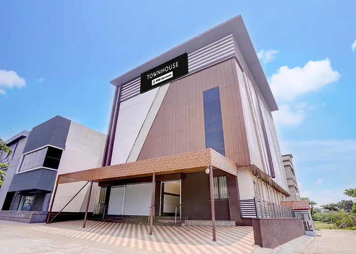 Super Townhouse Kmf Dharwad Formerly Shri Durga Comforts