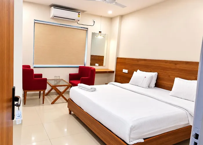 Hotel The Amrit