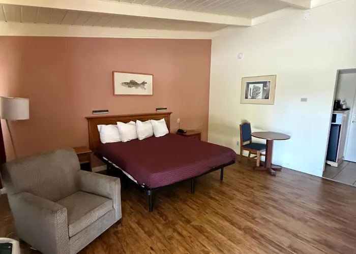 Oroville Value Suites
