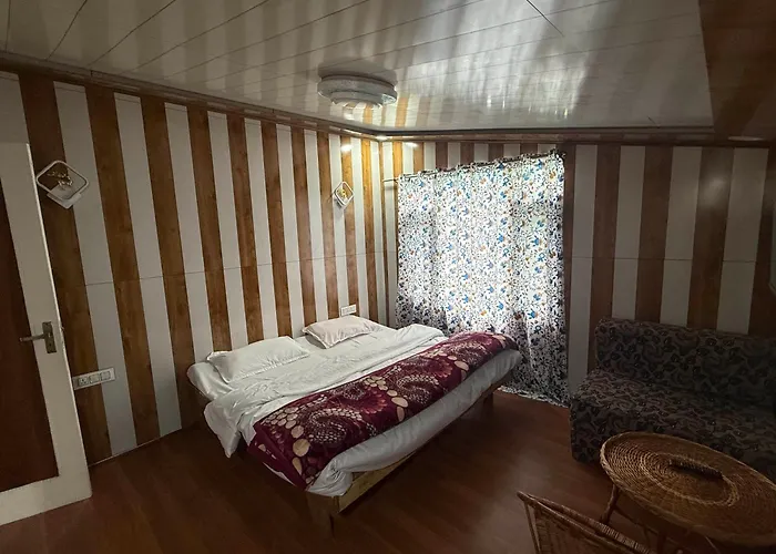 Zabaish Riverside Cottage