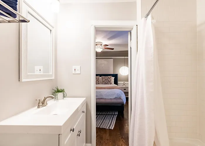 21 - 2Bd Retreat Near Ku Med 21