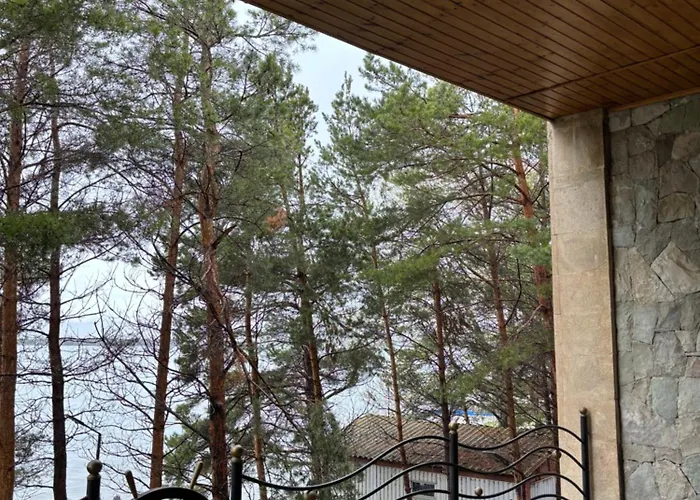 Kambuz Hotel Sevan