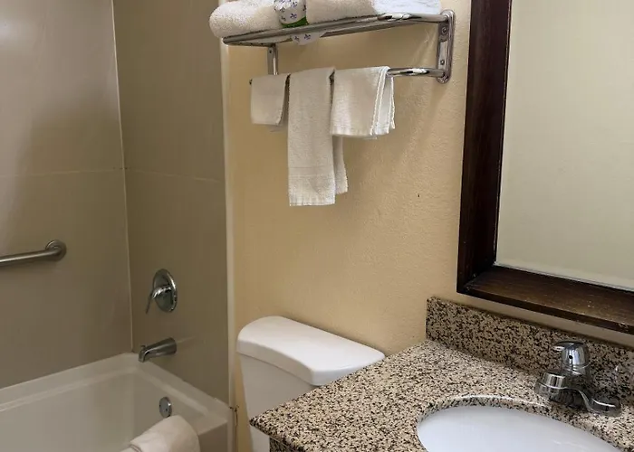 Lavale Inn Cumberland Area