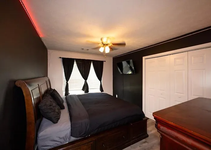 Relax, Retreat, And Unwind, In This Quiet Getaway!