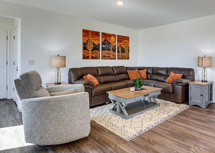 Wickenburg Golf Getaway W/ Patio & Yard!
