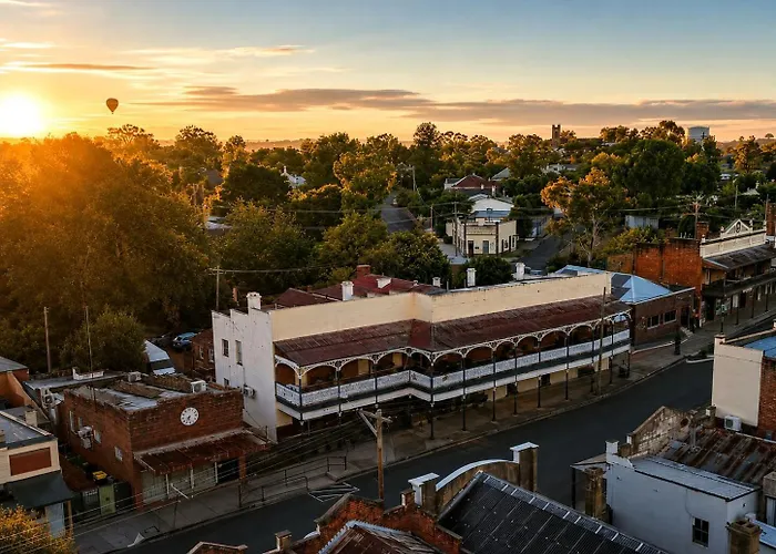 The Old Vic Hotel