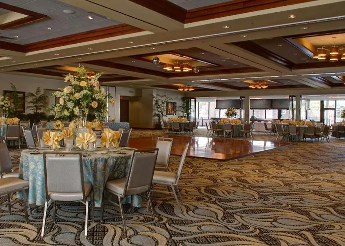 Best Western Plus Oswego Hotel And Conference Center