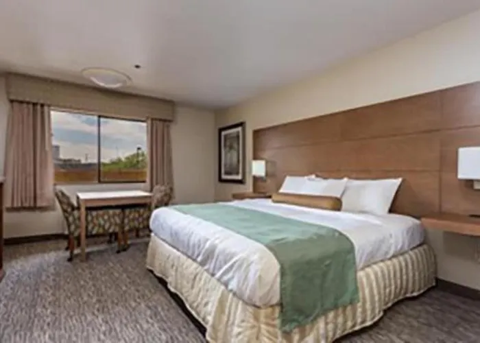 Yuma Inn & Suites