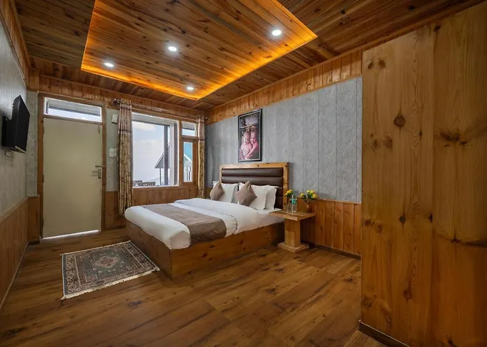 Valley Vista Rooms L Restaurant And Cafe L Forest Treks L Kufri By Exotic Stays