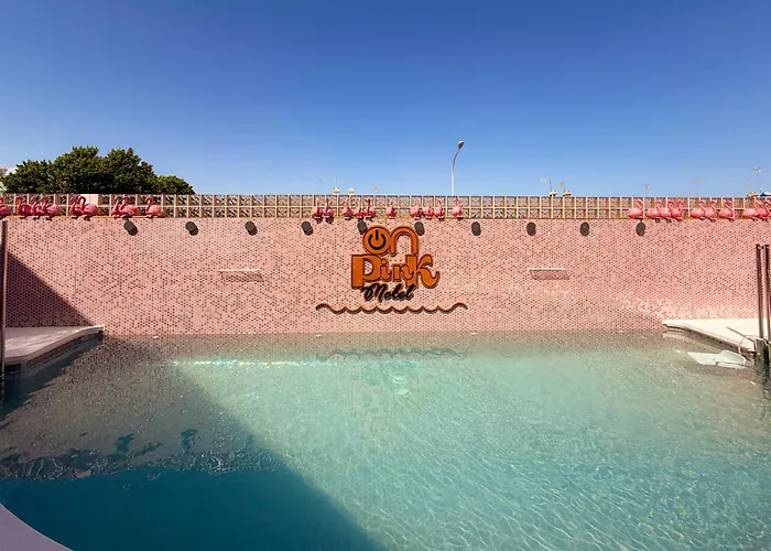 On Pink Motel