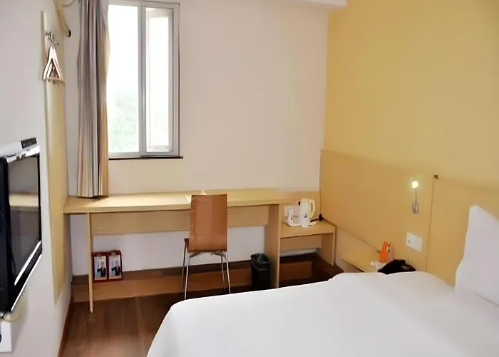 7 Days Inn Zhenjiang Railway Station