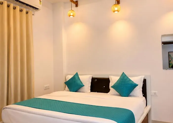 Aashirwaad Guest House Nr Toran Dwar 1 Km From Main Khatushyam Ji Temple