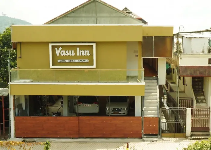 Vasu Inn - Rooms In Valparai