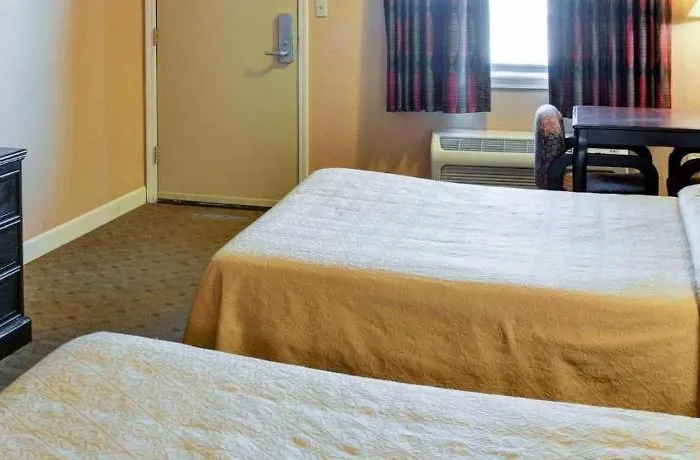 Quality Inn & Suites Hot Springs-Lake Hamilton