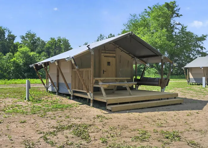 Glamping In Blacksburg On The New River