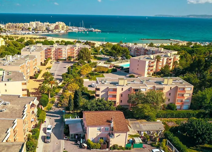 Linaya Hotel & Restaurant