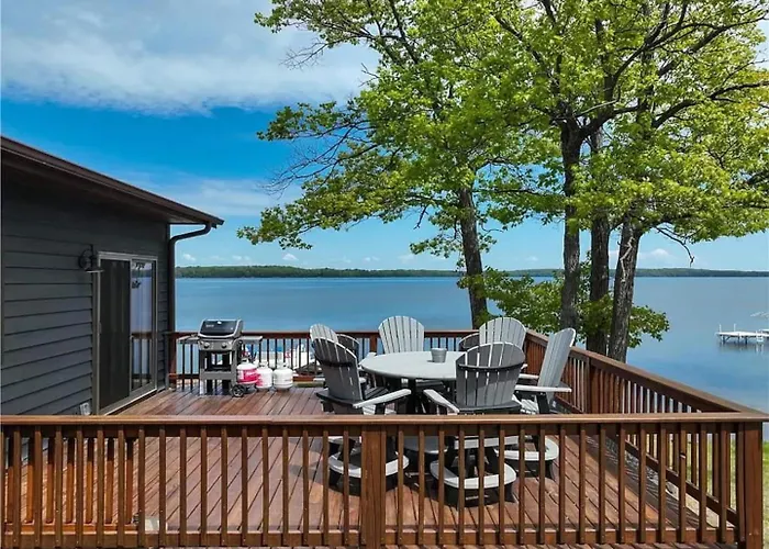 7Br Luxury Waterfront Retreat On Grindstone Lake