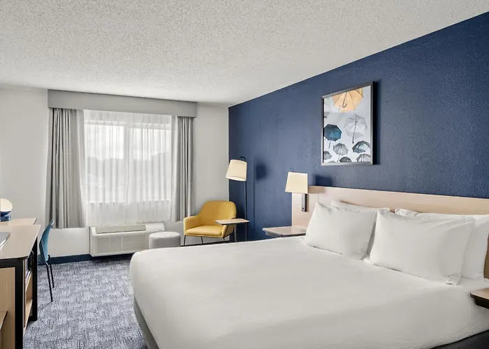 City Express By Marriott- Freeport