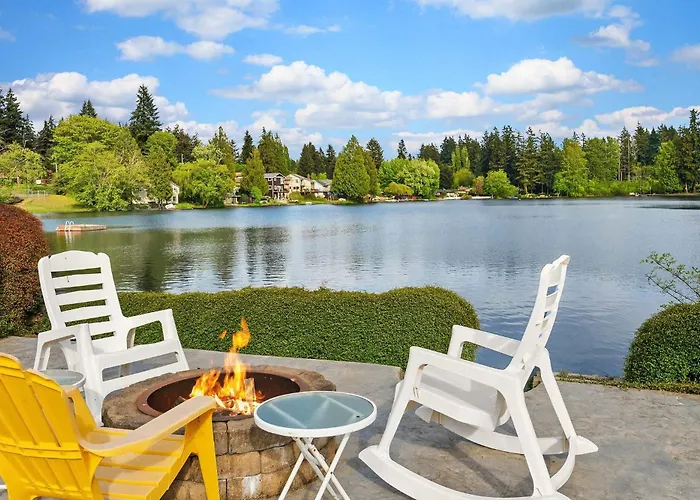 Lakefront Cottage With Ac