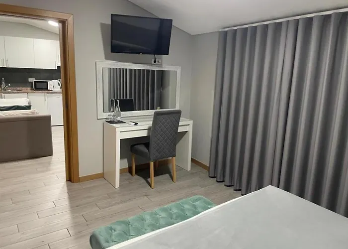 Villa B Suites And Rooms