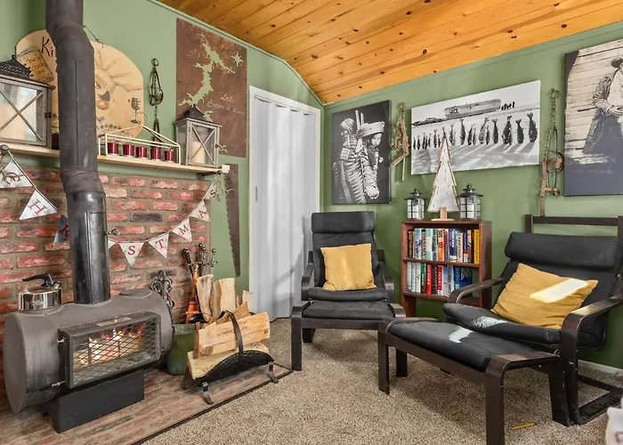 North Fork Ranch Dark Sky Bunkhouse