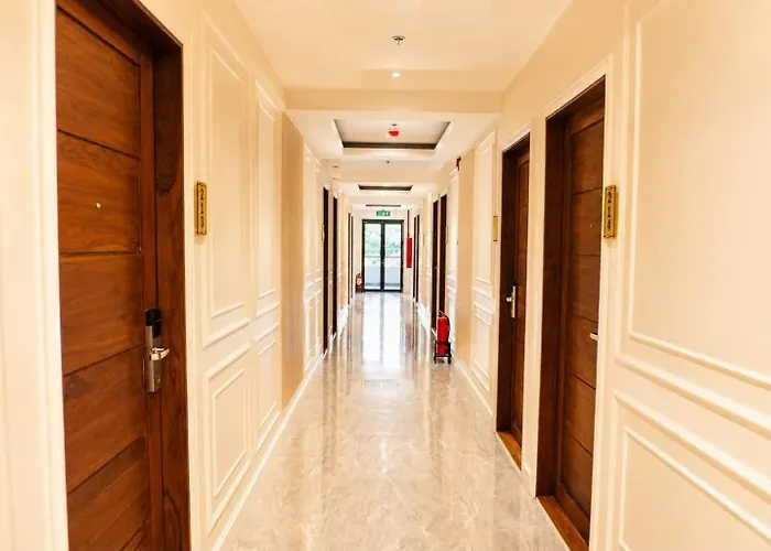 Starhomes Hotel & Cafe