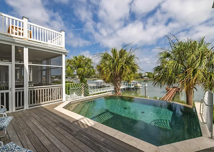 Intracoastal Ct 16 - Golden Hour