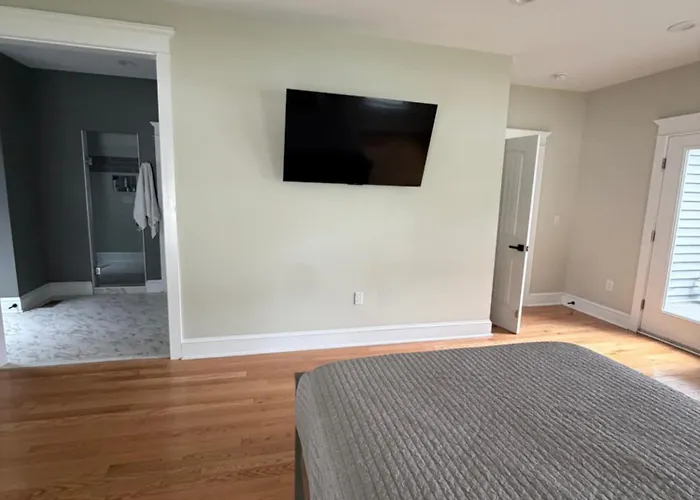 Room In Private House For Rent In Nice Neighborhood