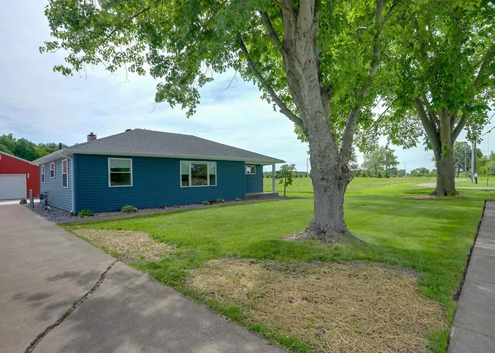 1 Mi To Dtwn & Beach! Port Clinton Family Escape