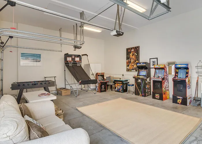 Combined Retreat W/ Epic Views In Simi Valley!