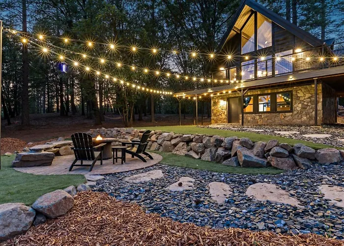 Exquisite Custom Country Home On National Forest