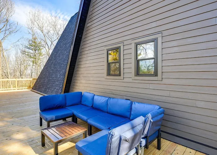 A-Frame Chalet W Mountain Views Near Main St