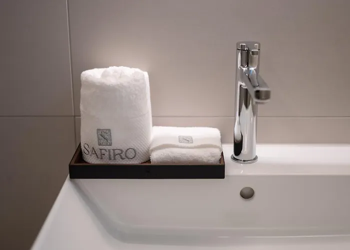 Hotel Safiro