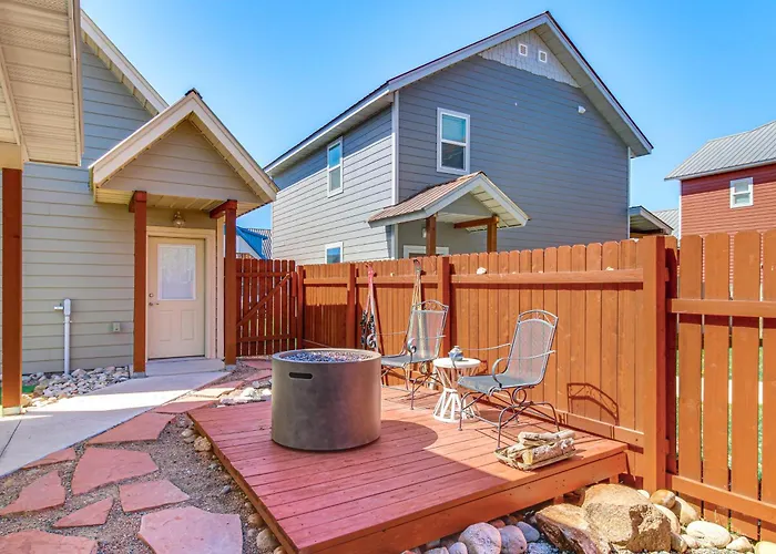Shuttle To Crested Butte! 2-Unit Gunnison Retreat