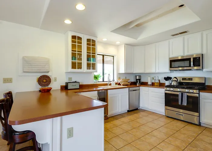 Home W/ Outdoor Oasis & Views In Borrego Springs!