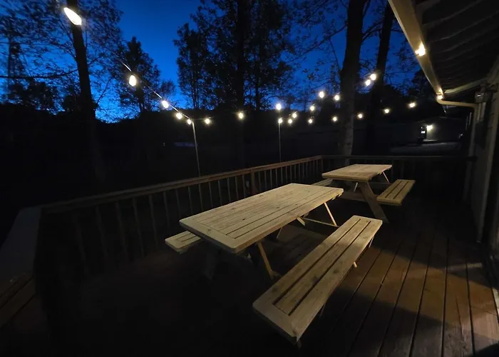 Shoreland Getaway With Access To Guntersville Lake