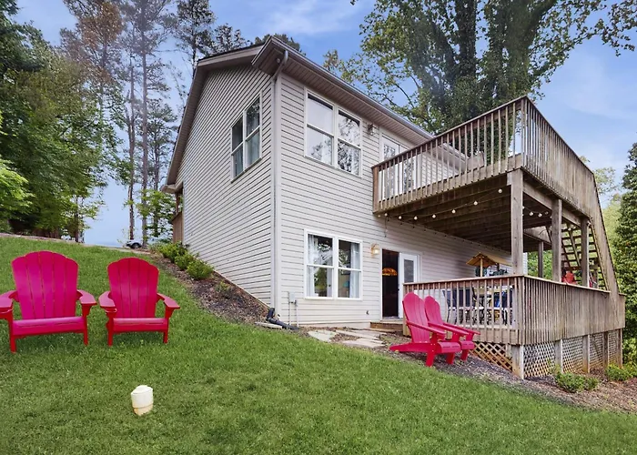 Wet Feet Retreat - Beautiful Lake House With Incredible Views And Dock