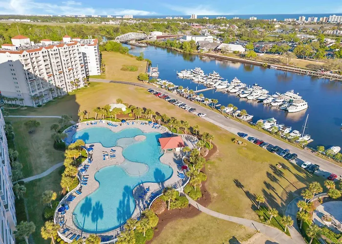 Coastal Comfort Pet Friendly Barefoot Resort Villa
