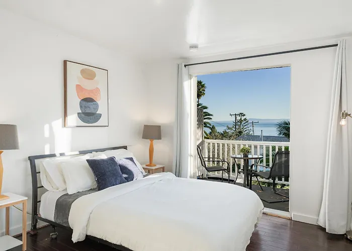 4Br Dog-Friendly Beach House | Hot Tub + Views