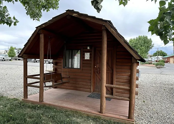 Rustic Extended-Stay Camping Cabin With Scenic Outdoor Amenities Near Local Attractions In Fruita, Colorado